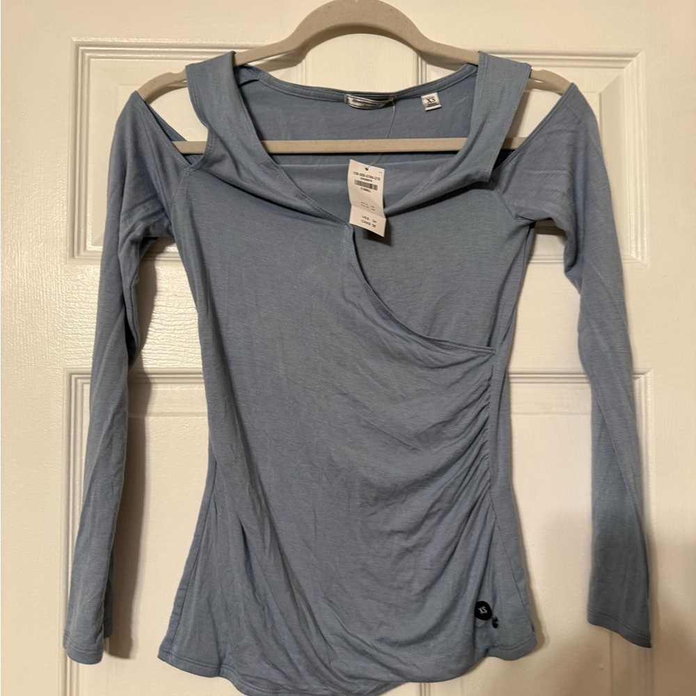 Abercrombie & Fitch Light Blue Off-Shoulder Top
